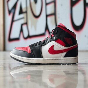 Nike Air Jordan 1 Mid Shoes Mens Size 8.5 Black Gym Red White Retro 554724-079